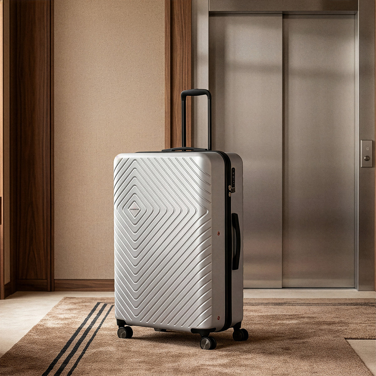 Stellar XL Space-Saving Suitcase