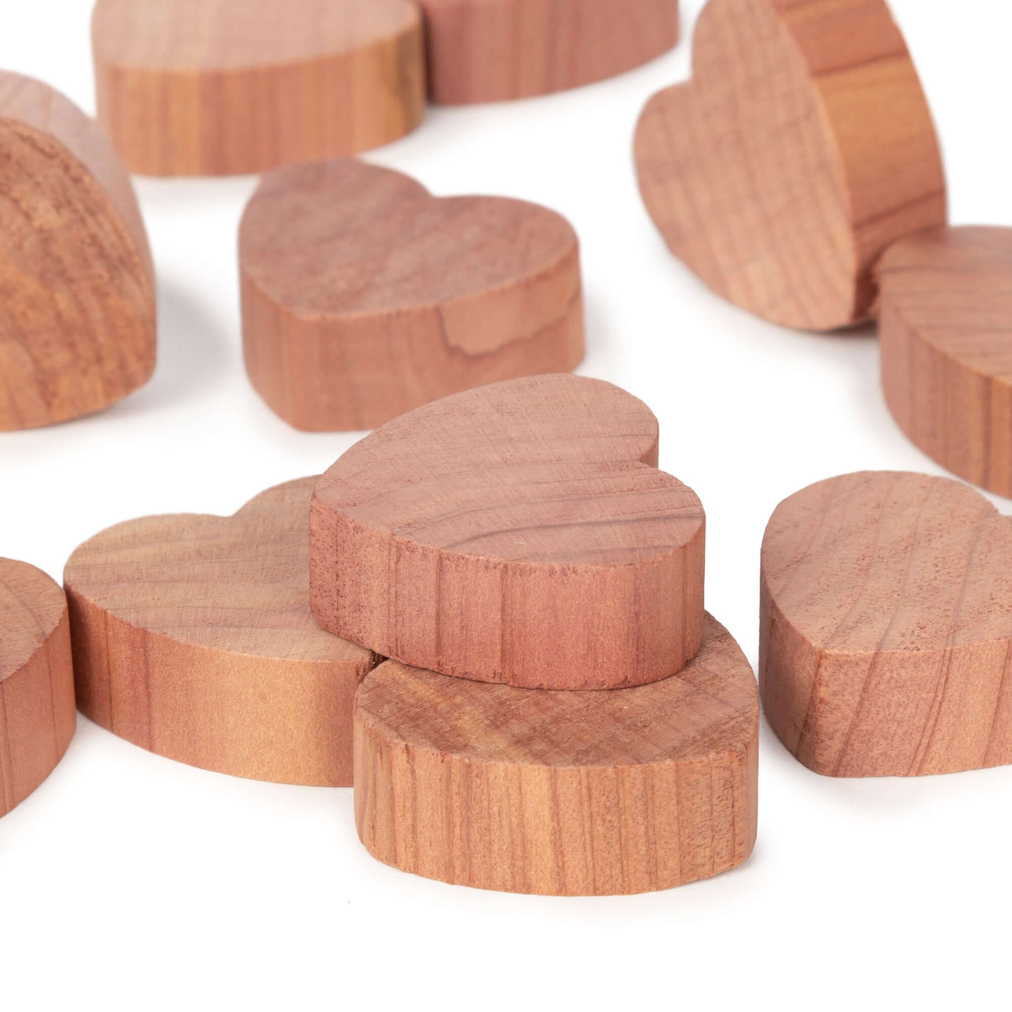 Conjunto de 15 corazones antipolillas en cedro natural de Oregón