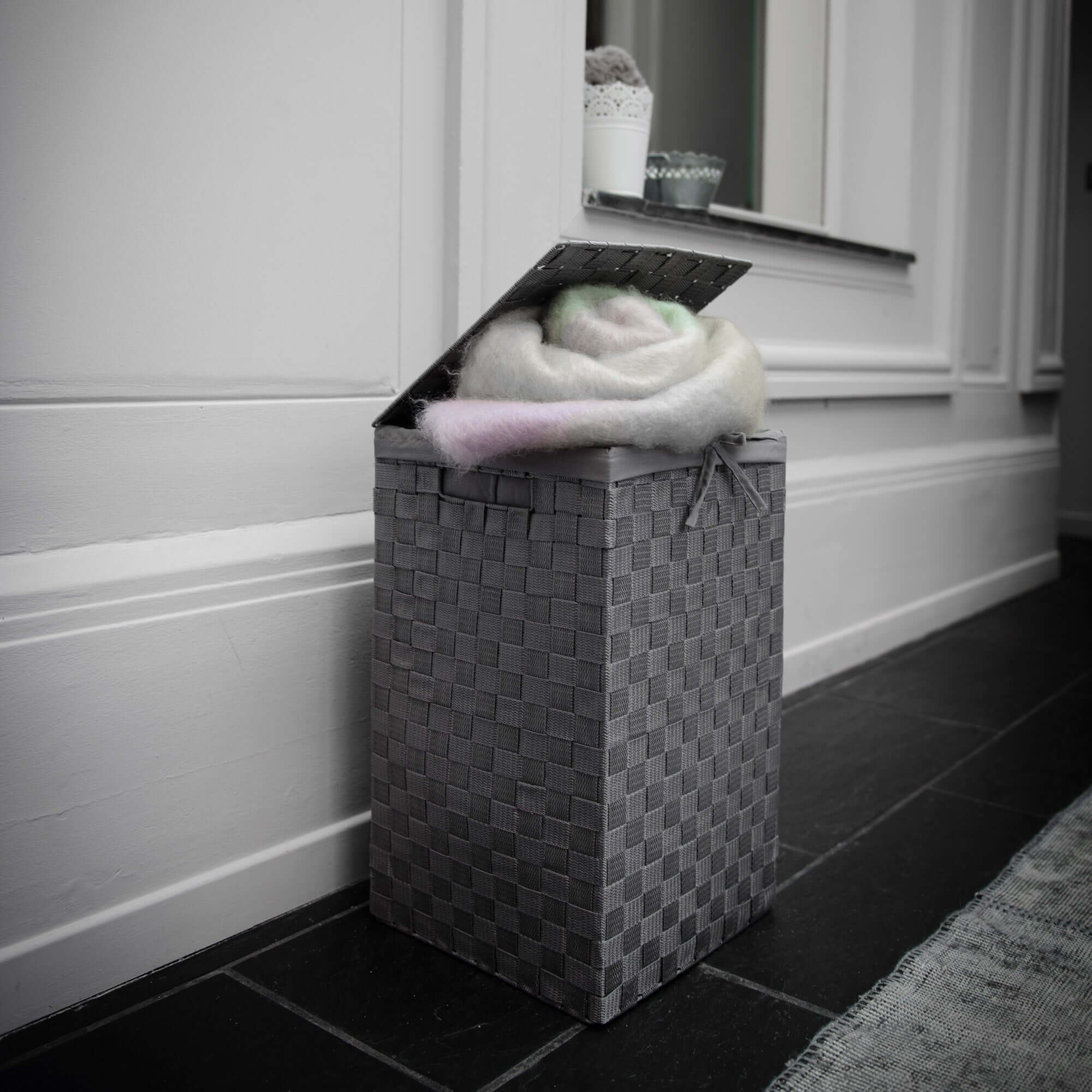 Panier à linge carré avec couvercle Stan gris