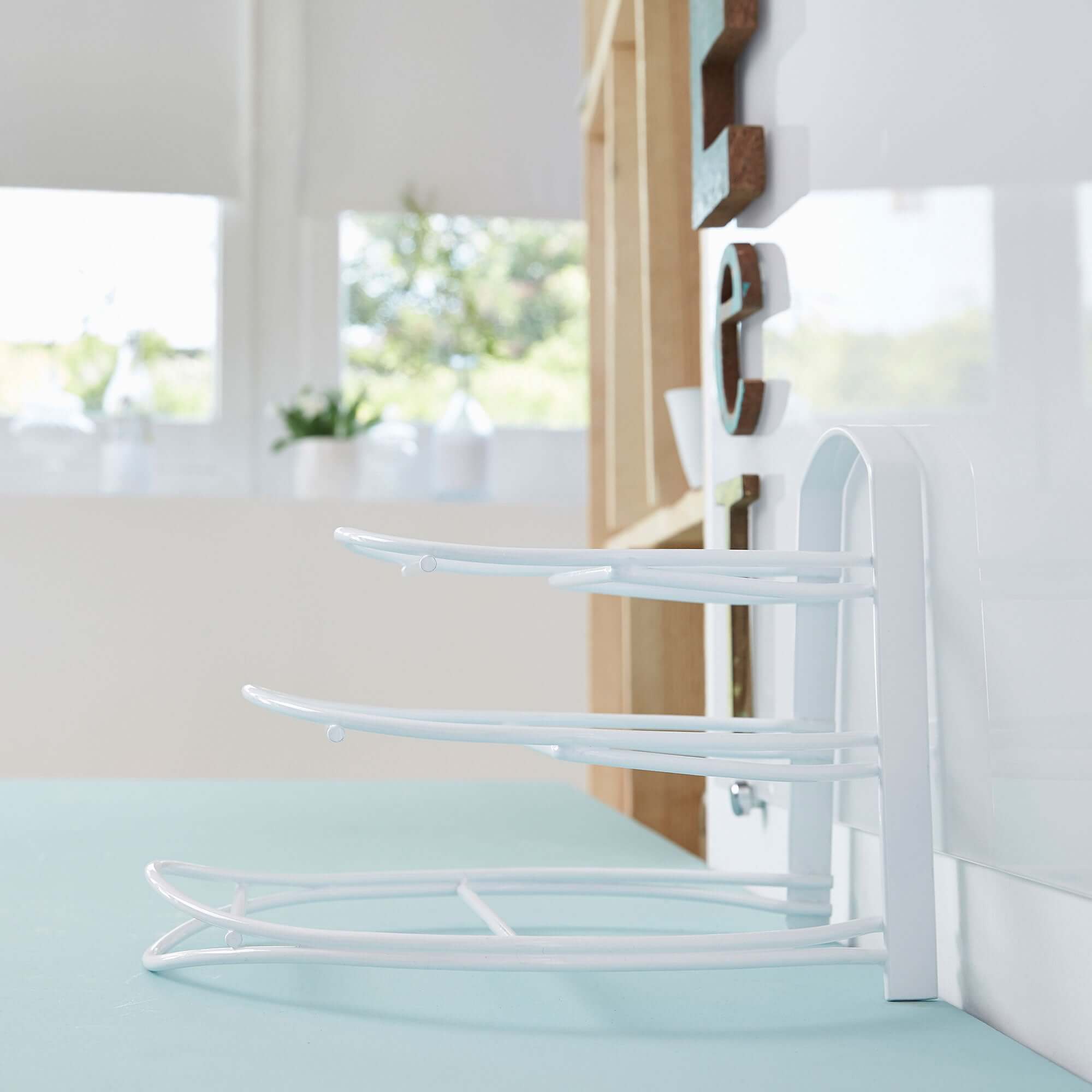 Support pour poêles Perth en métal blanc