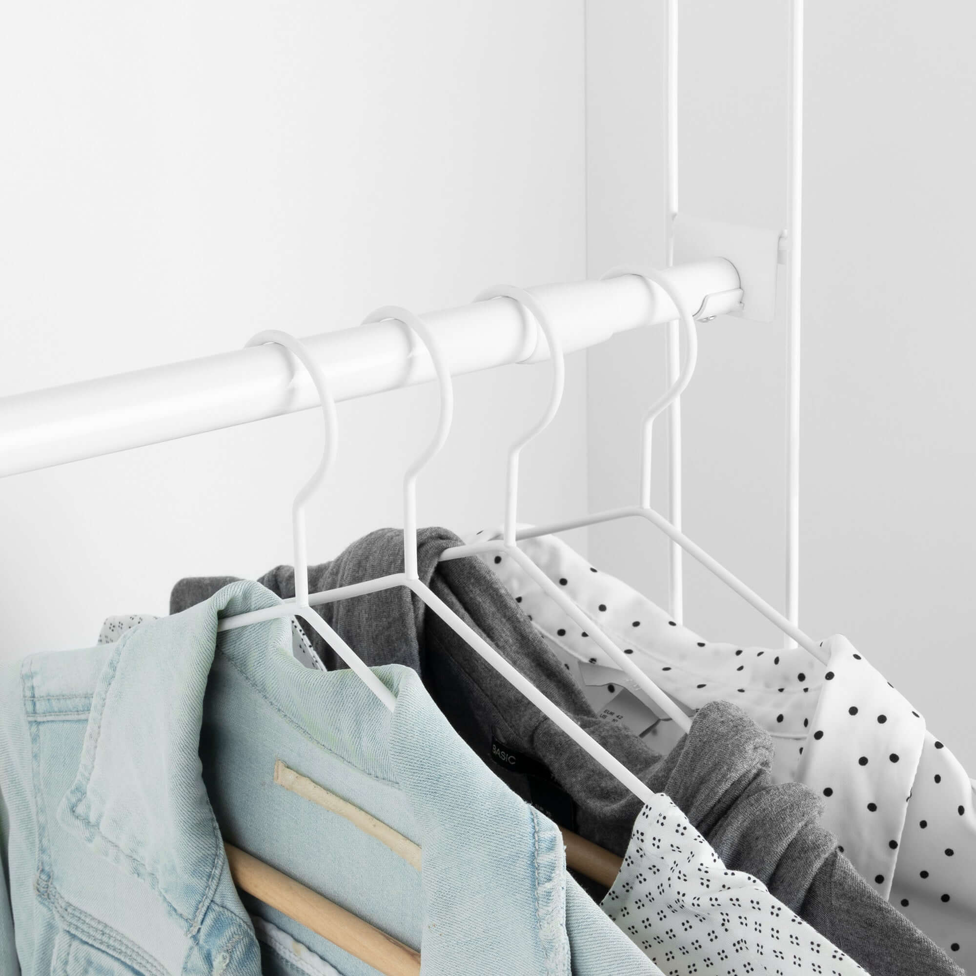 Kit optimizador vestidor colgante de metal blanco Xtend